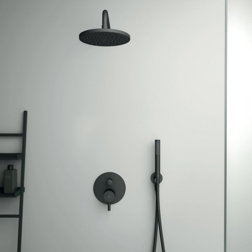 Ideal Standard Ceraline Душ.комплект: встроен. часть смес+наруж. часть с перекл., руч душ, верх. душ: 200 мм+штанга:400 мм цвет: чёрный матовый