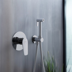 AQ1119CR БЕТТА набор с гигиеническим душем (смеситель + гигиеническая лейка + шланг + шланговое подсоединение с держателем)