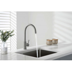 AQ1382BGM ЕВРОПА смеситель для кухни, оружейная сталь (шлиф. черный хром)