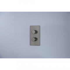 AQ1391BGM ЕВРОПА термостатический смеситель для душа 1 режим (внешняя и скрытая часть), оружейная сталь (шлиф. черный хром)