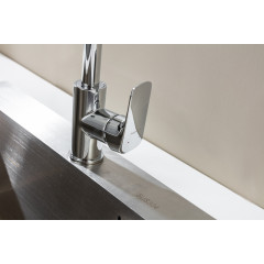 AQ1081CR ВЕГА смеситель для кухни (квадратный излив)