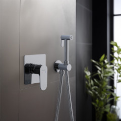 AQ1219CR ОБЕРОН набор с гигиеническим душем (смеситель + гигиеническая лейка + шланг + шланговое подсоединение с держателем)