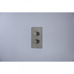 AQ1393BGM ЕВРОПА термостатический смеситель для ванны 3 режима (внешняя и скрытая часть), оружейная сталь (шлиф. черный хром)