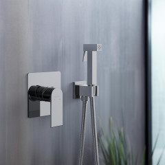 AQ1419CR ЛИРА набор с гигиеническим душем (смеситель + гигиеническая лейка + шланг + шланговое подсоединение с держателем)