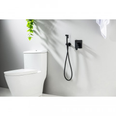 AQ1219MB ОБЕРОН набор с гигиеническим душем (смеситель + гигиеническая лейка + шланг + шланговое подсоединение с держателем), матовый черный