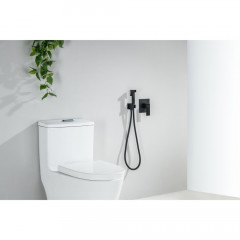 AQ1419MB ЛИРА набор с гигиеническим душем (смеситель + гигиеническая лейка + шланг + шланговое подсоединение с держателем), матовый черный