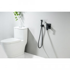 AQ1419MB ЛИРА набор с гигиеническим душем (смеситель + гигиеническая лейка + шланг + шланговое подсоединение с держателем), матовый черный
