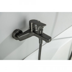 AQ1748BGM ЛУГАНО смеситель для ванны с душевым гарнитуром 3jet, оружейная сталь (шлиф. черный хром)