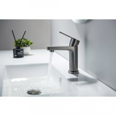 AQ1710BGM ЛУГАНО смеситель для раковины 106 без донного клапана, оружейная сталь (шлиф. черный хром)