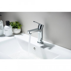 AQ1710CR ЛУГАНО смеситель для раковины 106 без донного клапана