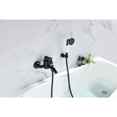 AQ1549MB КЛАССИК смеситель для ванны с душевым набором, матовый черный