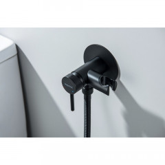 AQ1021MB ЕВРОПА комплект для гигиенического душа встроенный (смеситель + гигиеническая лейка + шланг), матовый черный