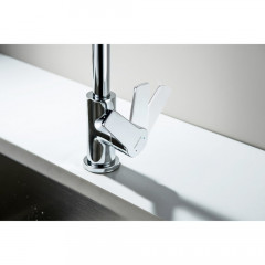 AQ1781CR ЛУГАНО смеситель для кухни (квадратный излив)