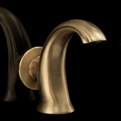 Devon&Devon Excelsior Royal Смеситель для раковины на 3 отв. для настенного монтажа, цвет: античная латунь.