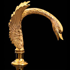 Devon&Devon Excelsior Swan Смеситель для установки на борт ванны с 5 отверстиями, переключателем и душем. Цвет: золото 24к.