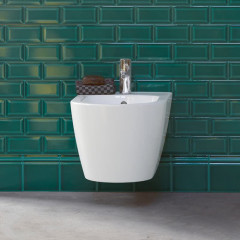 Duravit ME by Starck Биде подвесное "компакт" с перел., с 1 отв. под смес., вкл. крепление Durafix, 370x480мм, с покрытием WonderGliss Цвет: Белый