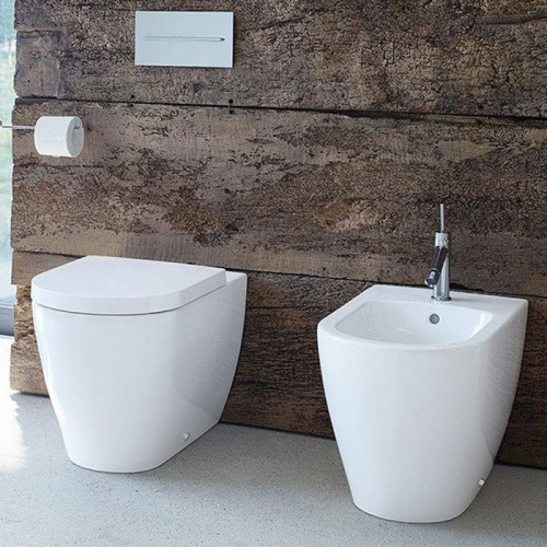 Duravit ME by Starck Унитаз напольный пристенный вариант, включая крепление, сток горизонтальный, 4,5 л., 370x600мм, Цвет: Белый