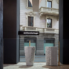 ANTONIO LUPI CONTROVERSO Раковина напольная 450x450x850 мм, слив в пол, с самотёчным донным клапаном, сифоном и гибким шлангом, Marmo Carrara