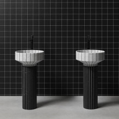 ANTONIO LUPI 024 Раковина напольная Ø450х850 мм., слив в пол, с сифоном, гибким шлангом и донным клапаном, пьедестал Nero Marquinia, раковина Carrara