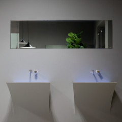 ANTONIO LUPI STRAPPO Раковина встраиваемая в стену 830х790х480 мм., с подсветкой, с донным клап, сифон, гибким шлангом и трансф, Corian, цвет белый