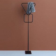 Bertocci Moon Полотенцедержатель напольный 104см., цвет: черный матовый