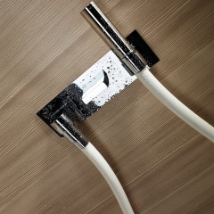 BOSSINI Душ Кнайпе с запорным вентилем, подводовм воды, держателем и белым шлангом, в комплекте с встраиваемой частью, цвет хром