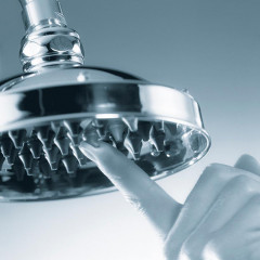 BOSSINI RETRO Душевая стойка с верхним душем230 мм., ручной душ и шланг, цвет хром