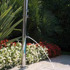 BOSSINI AQUABAMBU Душевая колонна для установки вне помещения, напольная, 2 прогрессивных смесителя, каскад, излив, с встроенной частью, цвет хром