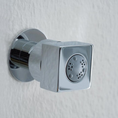 Bossini Bossini CUBIC-MAS Боковая душевая лейка 34 x 34 mm - массажный спрей - 1/2 F , цвет хром