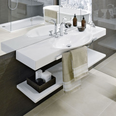 Laufen Palace Раковина 1500x510x110 мм., подвесная/накладная,, с 1 отв для смесит, с полотенцедерж, цвет белый