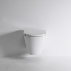 TECEspring K Комплект: Унитаз подвесной Kompakt, безобод. чаша со смывом Tornado flush, сиденье Slim с микролифтом и быстрым снятием, белый глянец